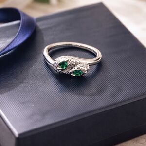 Elegant Silver Tone Ring with Green Stones – Size 8